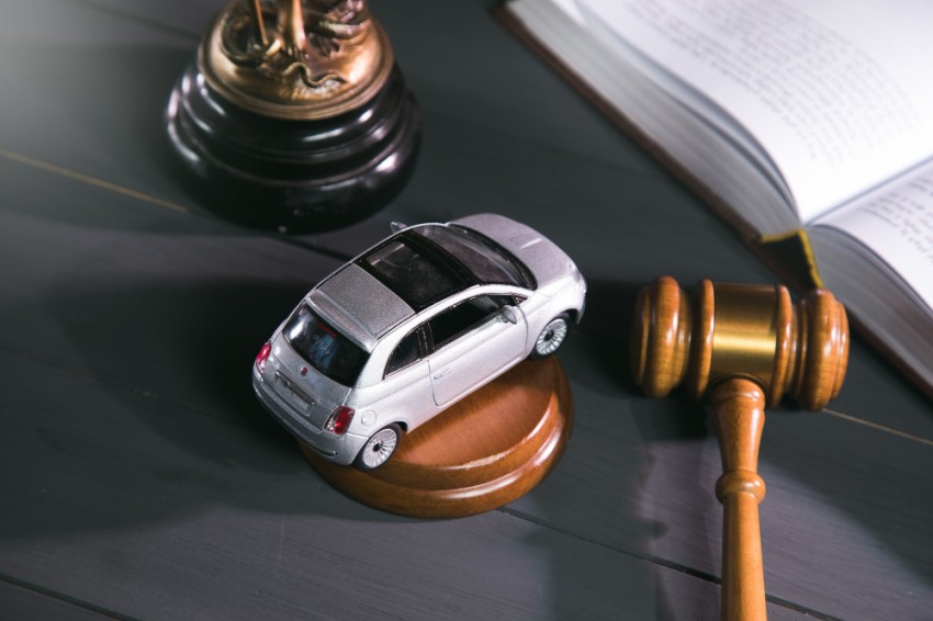 Werkzaam zijn in de autobranche maakt niet bijhouden rittenregistratie nog geen grove schuld
